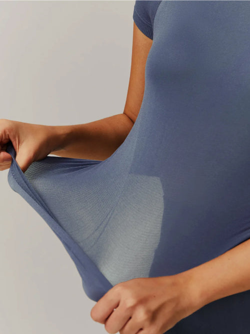 The Seemless Support Tee - Sculping Comfort