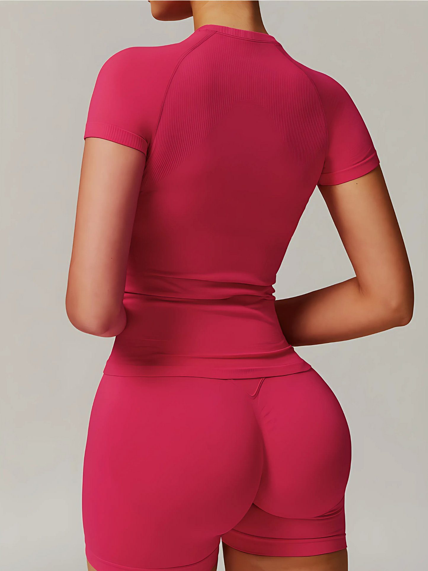 The Seemless Support Tee - Sculping Comfort